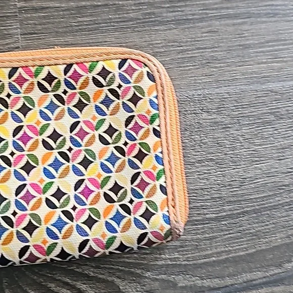 Authentic Fossil Clutch - Picture 9 of 11